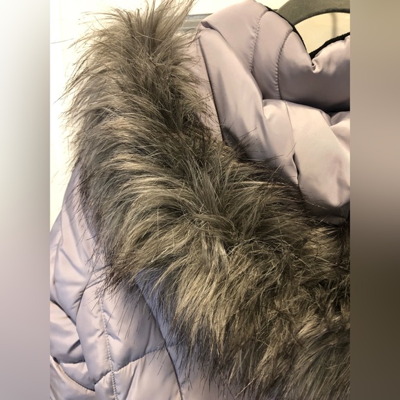 Calvin Klein Quilted Zip Button Faux Fur Adjustable Hood with zip pockets Medium - Picture 12 of 14